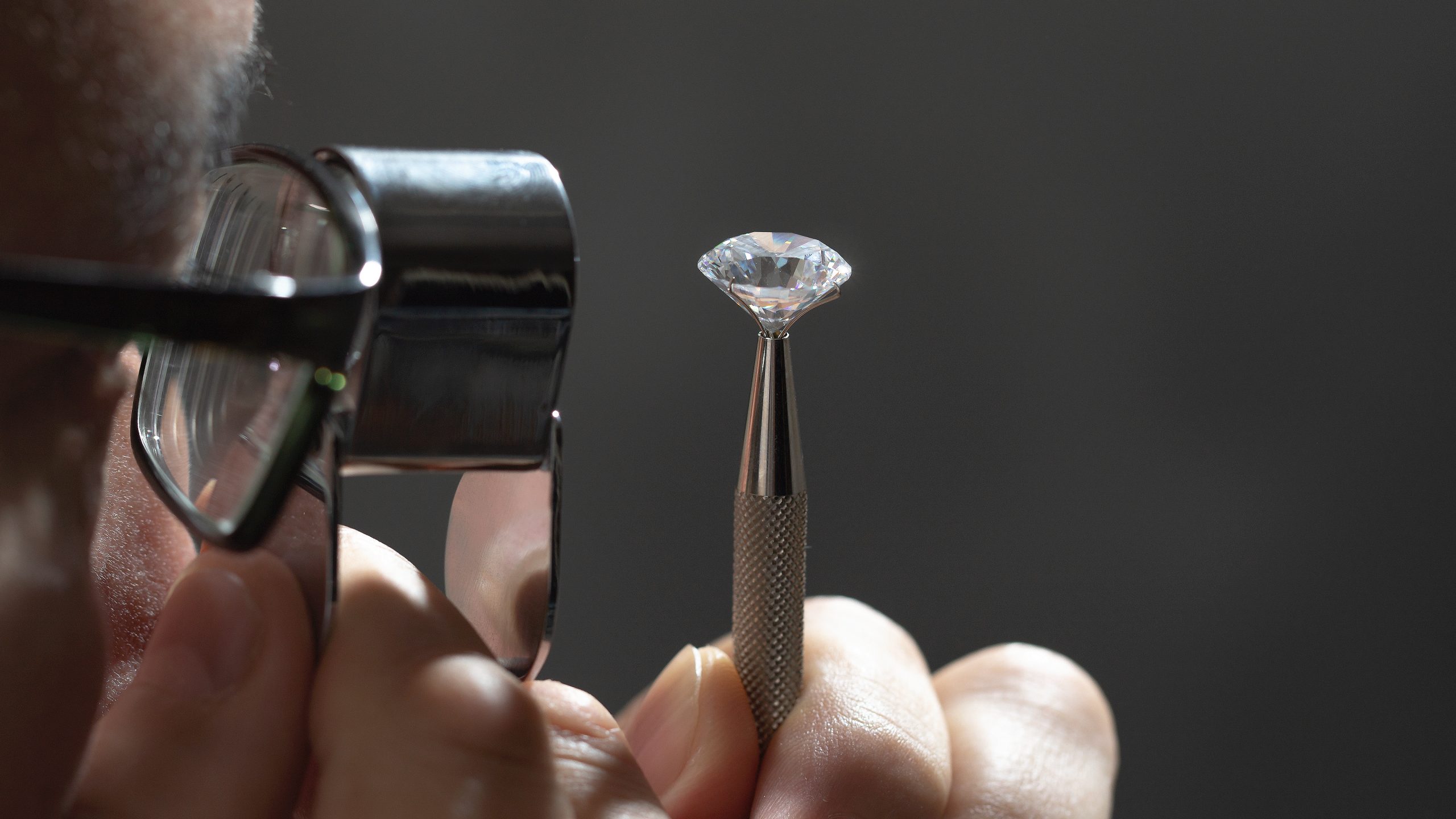 Claritatea Diamantelor și Modul de Gradare